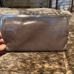 HOBO Lauren wallet grey